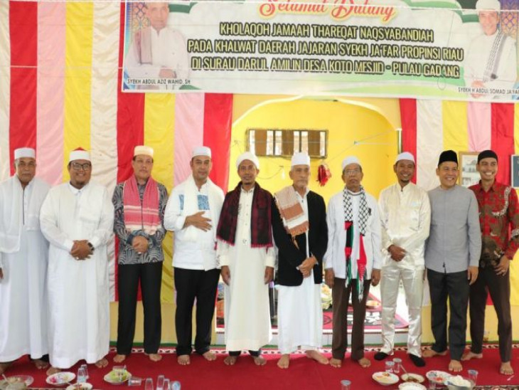 KETUA DPRD KAMPAR TUTUP KEGIATAN SULUK DAERAH JAJARAN SYEKH JA'FAR KATIB RAJO LELO